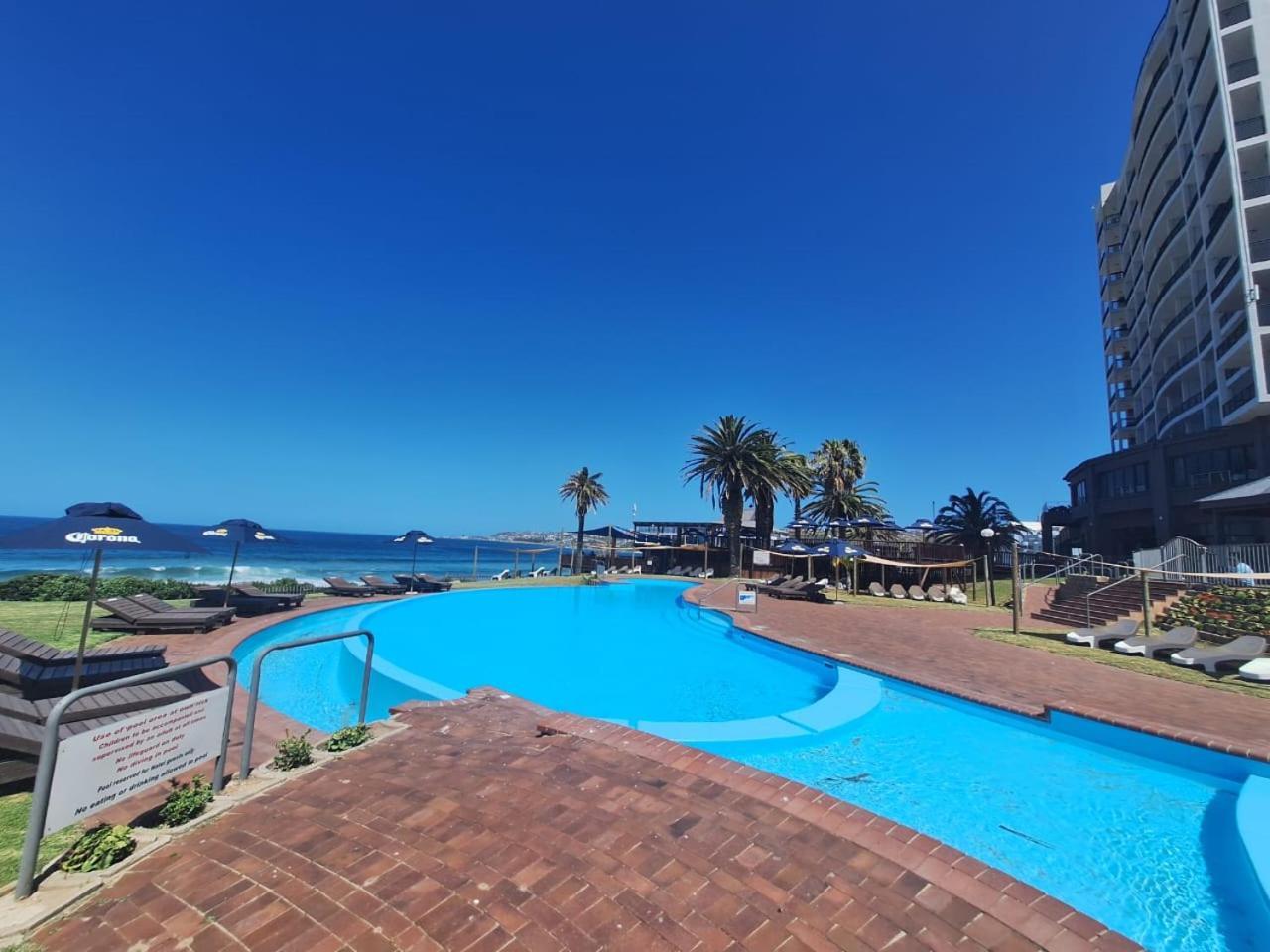 Diaz Hotel And Resort Мозел Бей Екстериор снимка